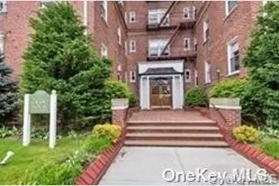 55 Grand Avenue #2A, Rockville Centre, NY 11570 - Photo 1