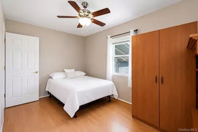 89 Parliament Place, North Babylon, NY 11703 - Photo 9