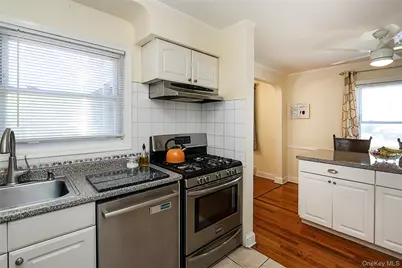 608 Terrace Place, Baldwin, NY 11510 - Photo 11