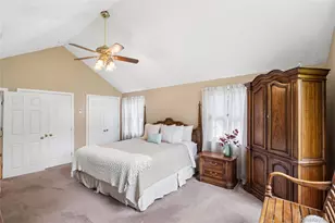 37 Pine Ridge Dr, Smithtown, NY 11787 - Photo 33
