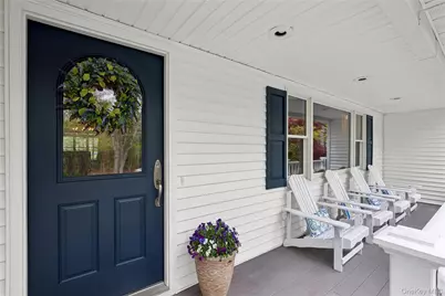 37 Pine Ridge Drive, Smithtown, NY 11787 - Photo 3