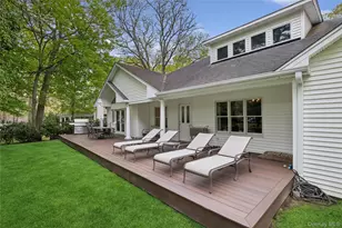 37 Pine Ridge Dr, Smithtown, NY 11787 - Photo 7