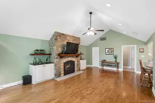 37 Pine Ridge Dr, Smithtown, NY 11787 - Photo 27