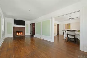 8 Foster Pl, Hempstead, NY 11550 - Photo 3