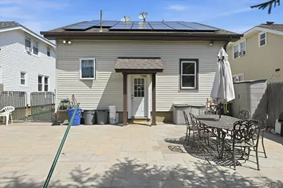8 Foster Place, Hempstead, NY 11550 - Photo 19