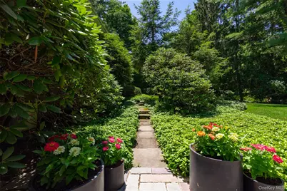 42 Yates Boulevard, Poughkeepsie, NY 12601 - Photo 41