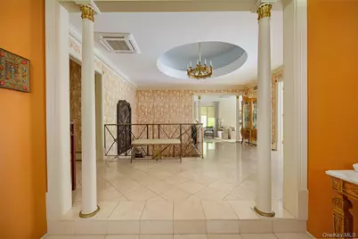 42 Yates Boulevard, Poughkeepsie, NY 12601 - Photo 5