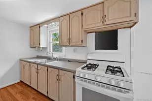 11 Bradley Ln, Walden, NY 12586 - Photo 13