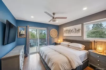 1391 N Windsor Avenue, Bay Shore, NY 11706 - Photo 15