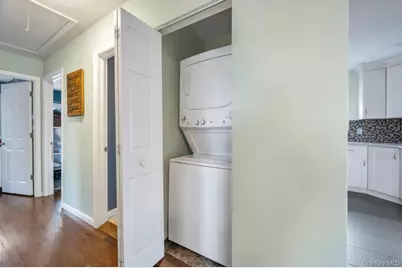 1391 N Windsor Avenue, Bay Shore, NY 11706 - Photo 27