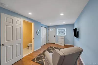 1391 N Windsor Avenue, Bay Shore, NY 11706 - Photo 23