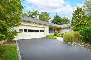 8 South Dr, Roslyn, NY 11576 - Photo 3