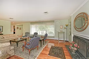 8 South Dr, Roslyn, NY 11576 - Photo 7