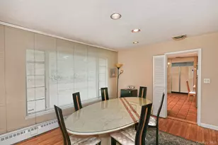 8 South Dr, Roslyn, NY 11576 - Photo 11