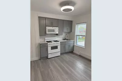 318 Earle Avenue #2, Lynbrook, NY 11563 - Photo 3