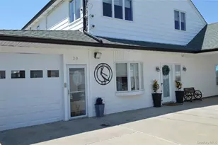 20 Greenwich Ave, Bayville, NY 11709 - Photo 5
