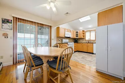 220 Eastlake Avenue, Massapequa Park, NY 11762 - Photo 9