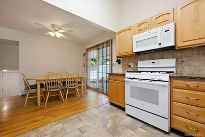 220 Eastlake Avenue, Massapequa Park, NY 11762 - Photo 13