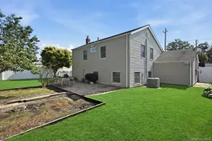 220 Eastlake Ave, Massapequa Park, NY 11762 - Photo 31