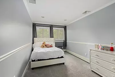 38 Tamara Court, Melville, NY 11747 - Photo 19