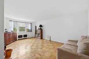 55 Knolls Crescent, Bronx, NY 10463 - Photo 3