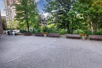 55 Knolls Crescent #4E, Bronx, NY 10463 - Photo 13