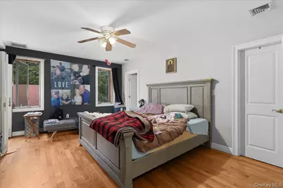 79 Tier Street, Bronx, NY 10464 - Photo 31
