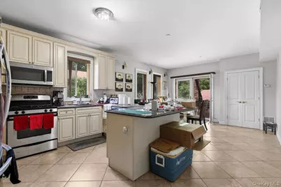 79 Tier Street, Bronx, NY 10464 - Photo 25