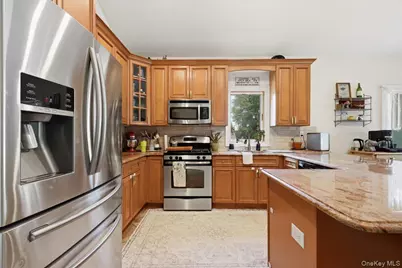 79 Tier Street, Bronx, NY 10464 - Photo 9