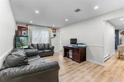 18 Valley Drive, Nanuet, NY 10954 - Photo 13