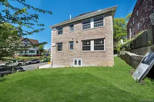85-02 165th St, Jamaica, NY 11432 - Photo 27