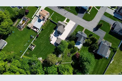 16 West Street, West Islip, NY 11795 - Photo 31