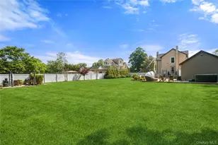 16 West St, West Islip, NY 11795 - Photo 25