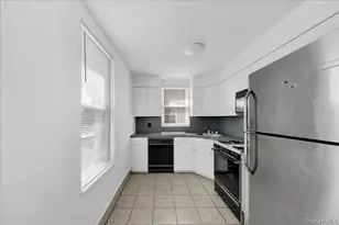 276 Revere Ave, Bronx, NY 10465 - Photo 15