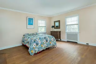 87 Robinson Ave, Glen Cove, NY 11542 - Photo 11