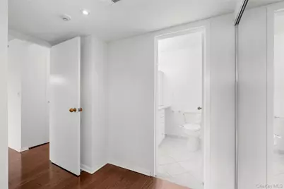25 Rockledge Avenue #614E, White Plains, NY 10601 - Photo 19