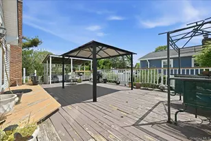 418 Myrtle Ave, West Islip, NY 11795 - Photo 31