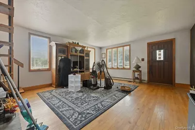 418 Myrtle Avenue, West Islip, NY 11795 - Photo 7