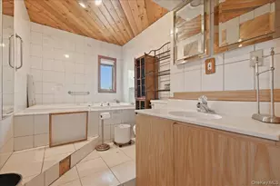 418 Myrtle Ave, West Islip, NY 11795 - Photo 25