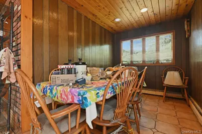418 Myrtle Avenue, West Islip, NY 11795 - Photo 13