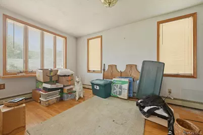 418 Myrtle Avenue, West Islip, NY 11795 - Photo 9