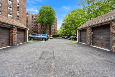 224-24 Union Turnpike #3M, Bayside, NY 11364 - Photo 23