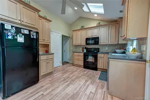 3 Settlers Path, Port Jefferson, NY 11777 - Photo 9