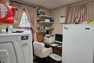 2207 Maple St, Wantagh, NY 11793 - Photo 11