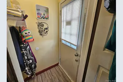 2207 Maple Street, Wantagh, NY 11793 - Photo 13