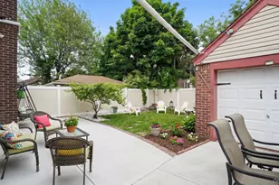 172-17 Amelia Rd, Jamaica, NY 11434 - Photo 17