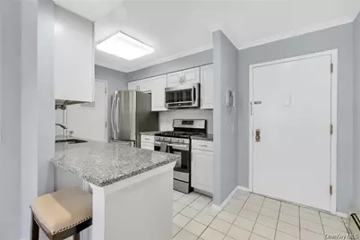 21 Lake Street #6J, White Plains, NY 10603 - Photo 11