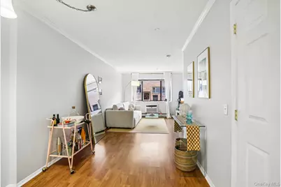 21 Lake Street #6J, White Plains, NY 10603 - Photo 5