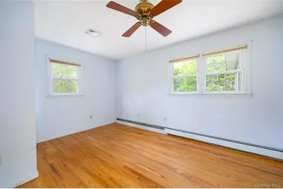 24 Johns Boulevard, Poughkeepsie, NY 12603 - Photo 11