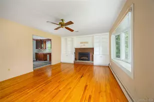 24 Johns Blvd, Poughkeepsie, NY 12603 - Photo 9